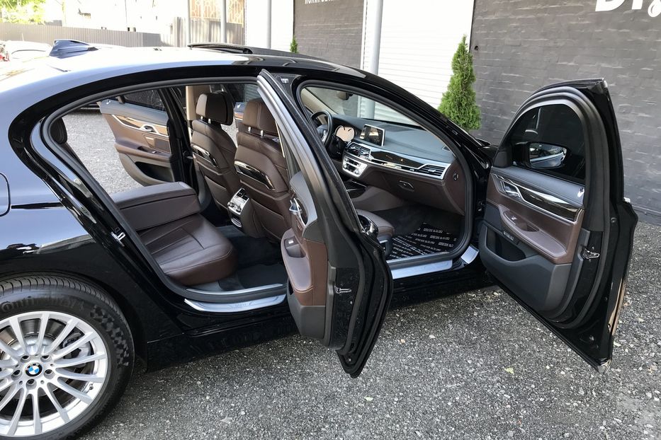 Продам BMW 730 2017 года в Киеве