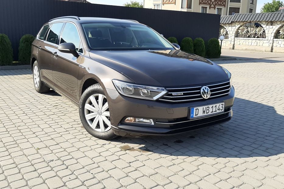 Продам Volkswagen Passat B8 BIUE MOTION 2016 года в Киеве