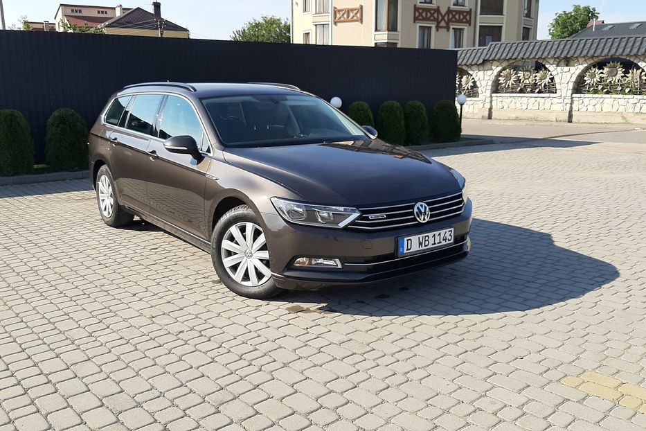 Продам Volkswagen Passat B8 BIUE MOTION 2016 года в Киеве