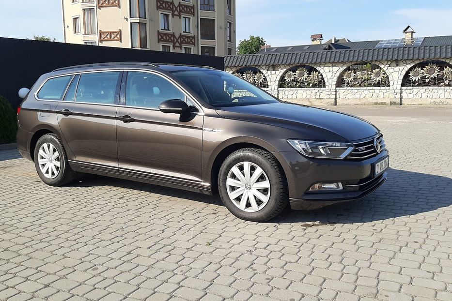 Продам Volkswagen Passat B8 BIUE MOTION 2016 года в Киеве