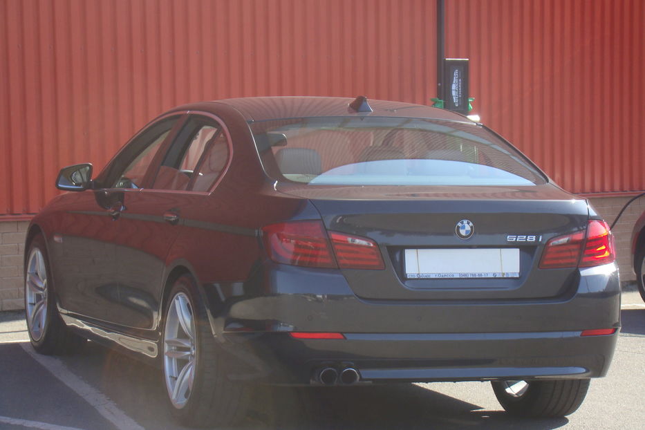 Продам BMW 528 LUX 2013 года в Одессе