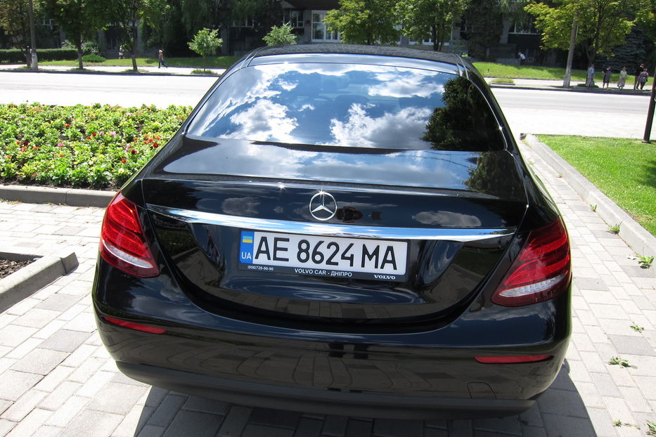 Продам Mercedes-Benz E-Class E 220 AWD 2017 года в Днепре