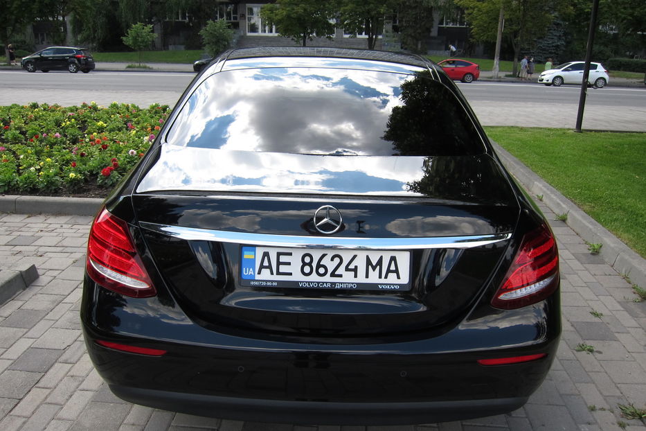 Продам Mercedes-Benz E-Class E 220 AWD 2017 года в Днепре