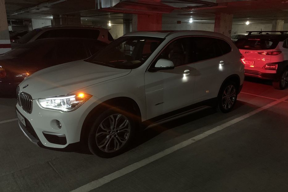 Продам BMW X1 XDRIVE 28i 2017 года в Одессе