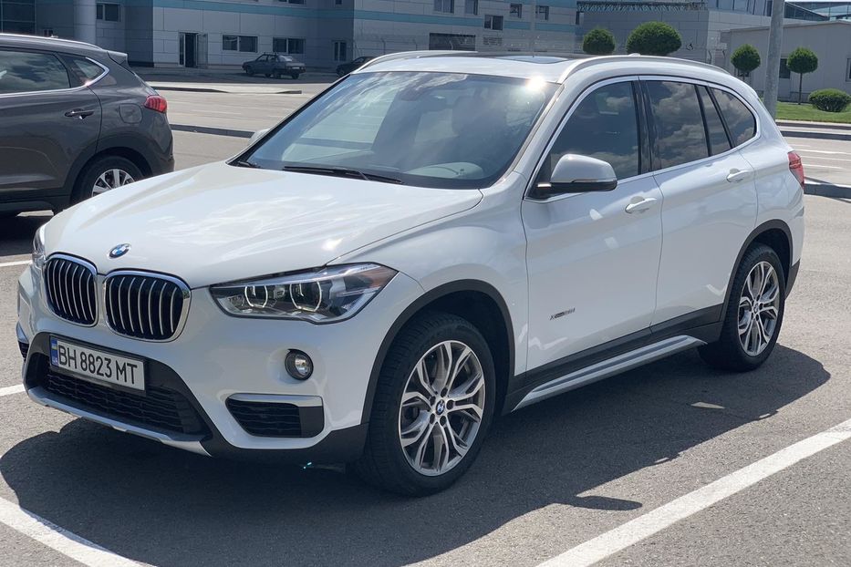 Продам BMW X1 XDRIVE 28i 2017 года в Одессе