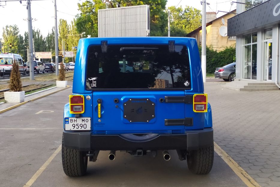 Продам Jeep Wrangler 2015 года в Одессе