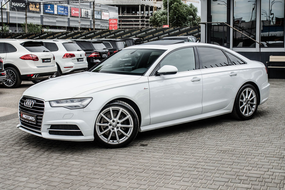 Продам Audi A6 S-Line QUATTRO 2016 года в Киеве