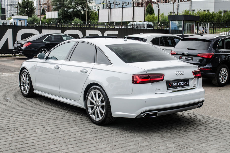 Продам Audi A6 S-Line QUATTRO 2016 года в Киеве