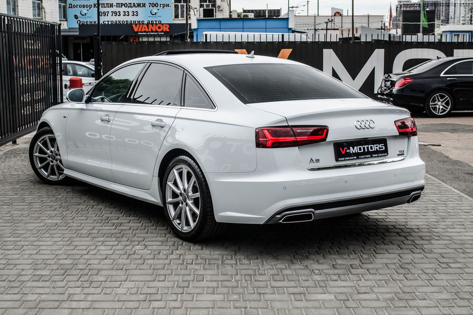 Продам Audi A6 S-Line QUATTRO 2016 года в Киеве