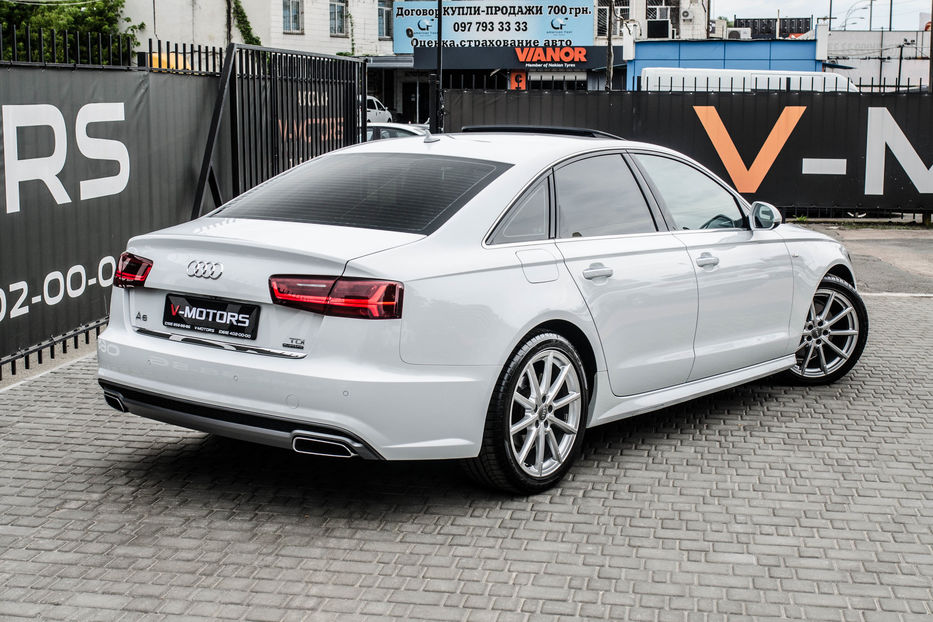 Продам Audi A6 S-Line QUATTRO 2016 года в Киеве