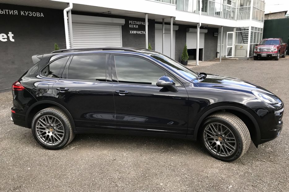 Продам Porsche Cayenne 2016 года в Киеве