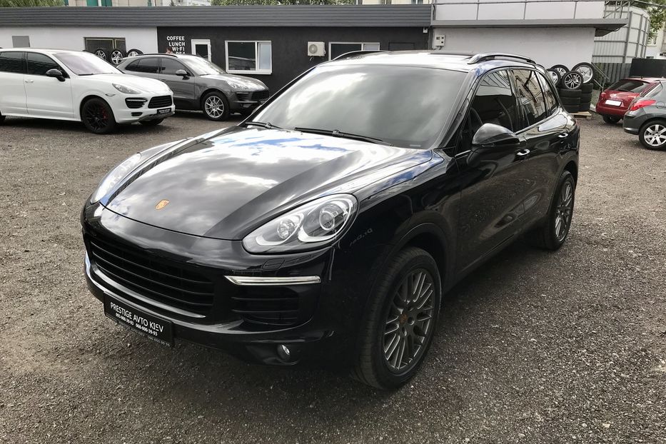 Продам Porsche Cayenne 2016 года в Киеве