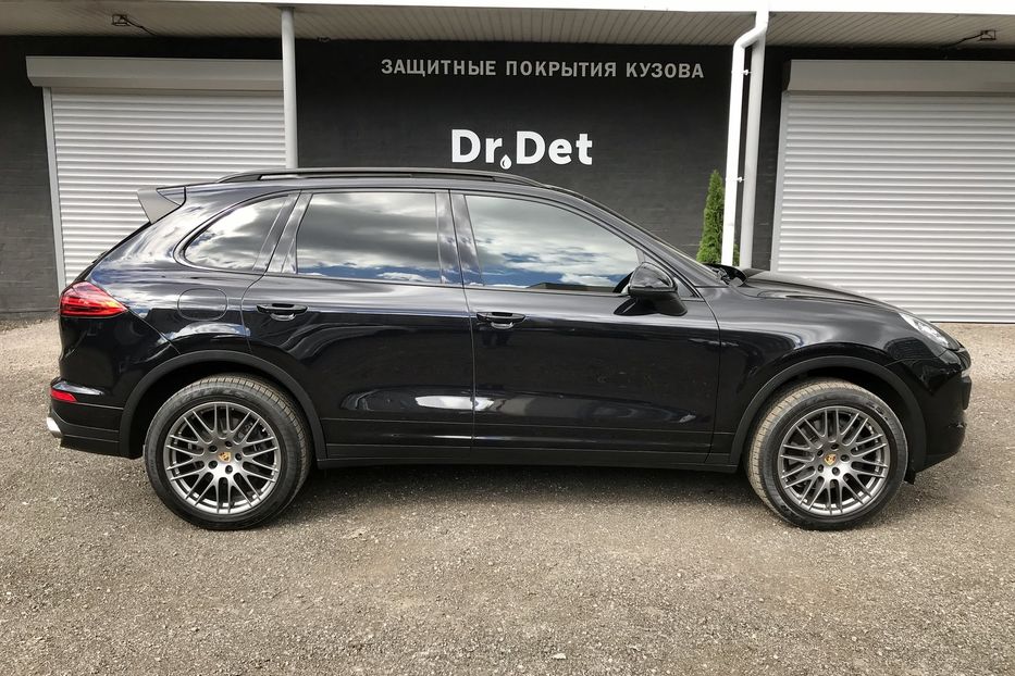 Продам Porsche Cayenne 2016 года в Киеве