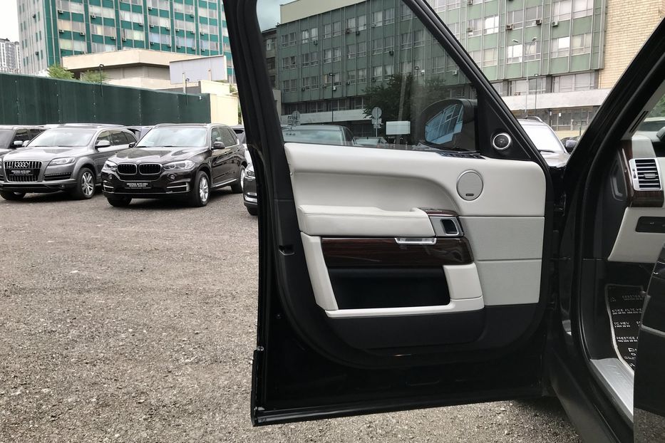 Продам Land Rover Range Rover 2013 года в Киеве