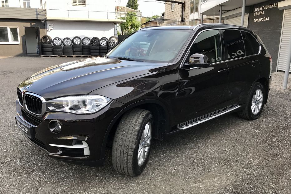 Продам BMW X5 25d xDrive Официальный 2015 года в Киеве