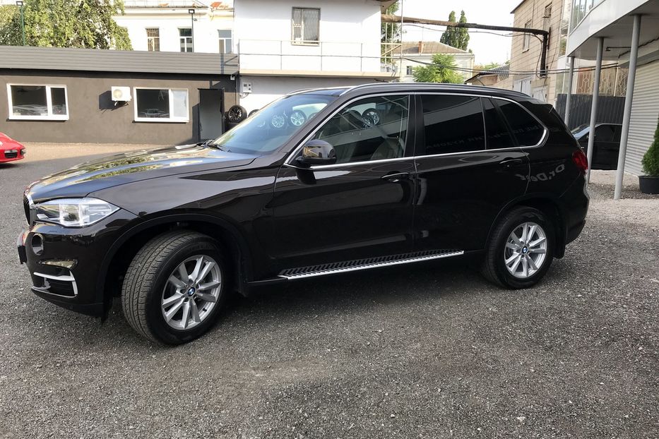 Продам BMW X5 25d xDrive Официальный 2015 года в Киеве