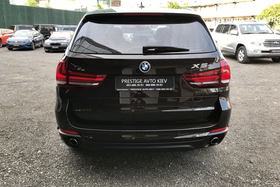 Продам BMW X5 25d xDrive Официальный 2015 года в Киеве