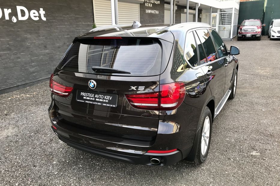 Продам BMW X5 25d xDrive Официальный 2015 года в Киеве