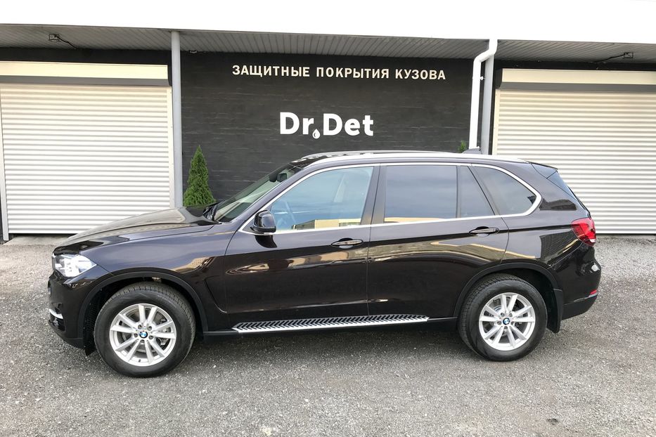 Продам BMW X5 25d xDrive Официальный 2015 года в Киеве