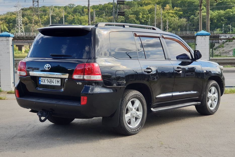 Продам Toyota Land Cruiser 200 2008 года в Киеве