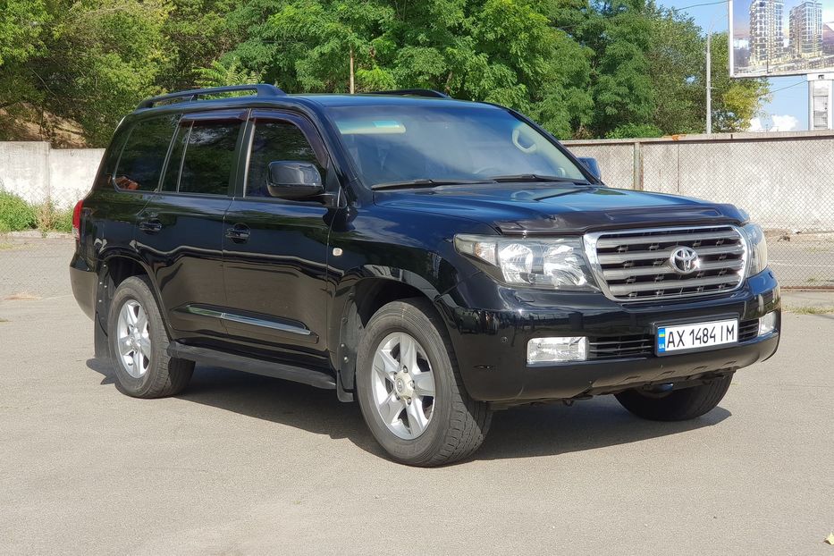 Продам Toyota Land Cruiser 200 2008 года в Киеве