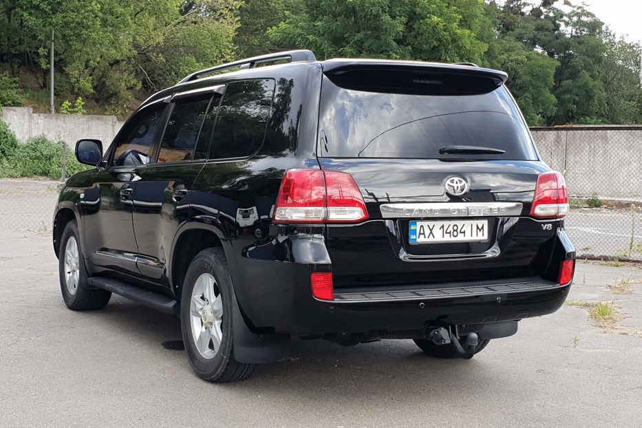 Продам Toyota Land Cruiser 200 2008 года в Киеве