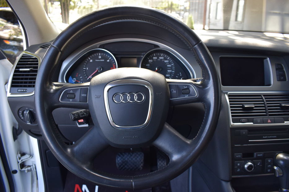 Продам Audi Q7 2010 года в Одессе