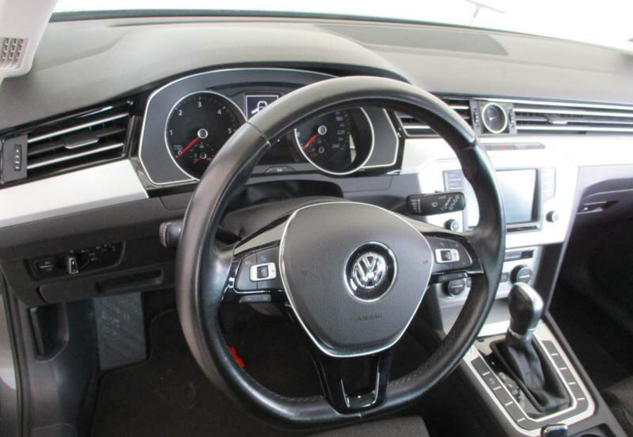 Продам Volkswagen Passat B8 Automat 2.0 DSG Резерв Київ 2015 года в Львове