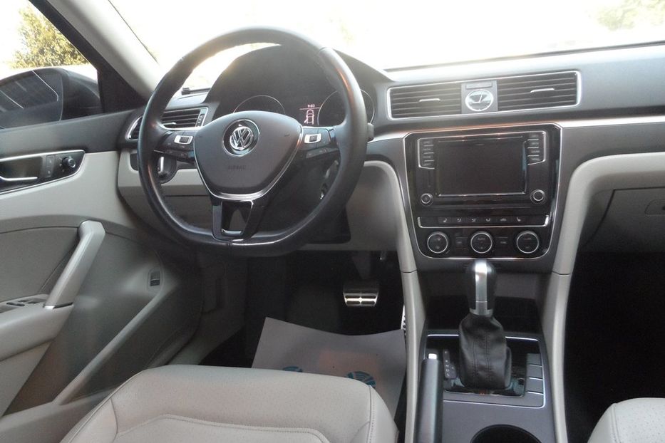 Продам Volkswagen Passat B8 2017 года в Днепре