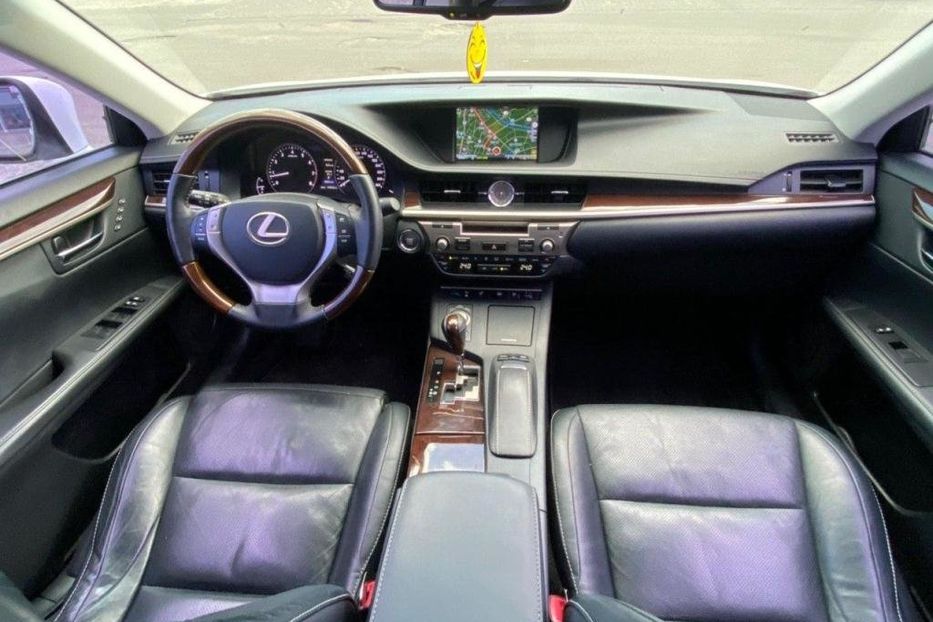 Продам Lexus ES 350 2012 года в Днепре