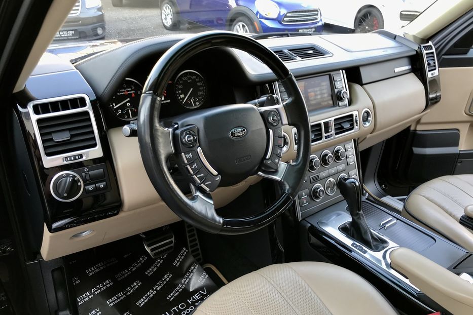 Продам Land Rover Range Rover 2011 года в Киеве