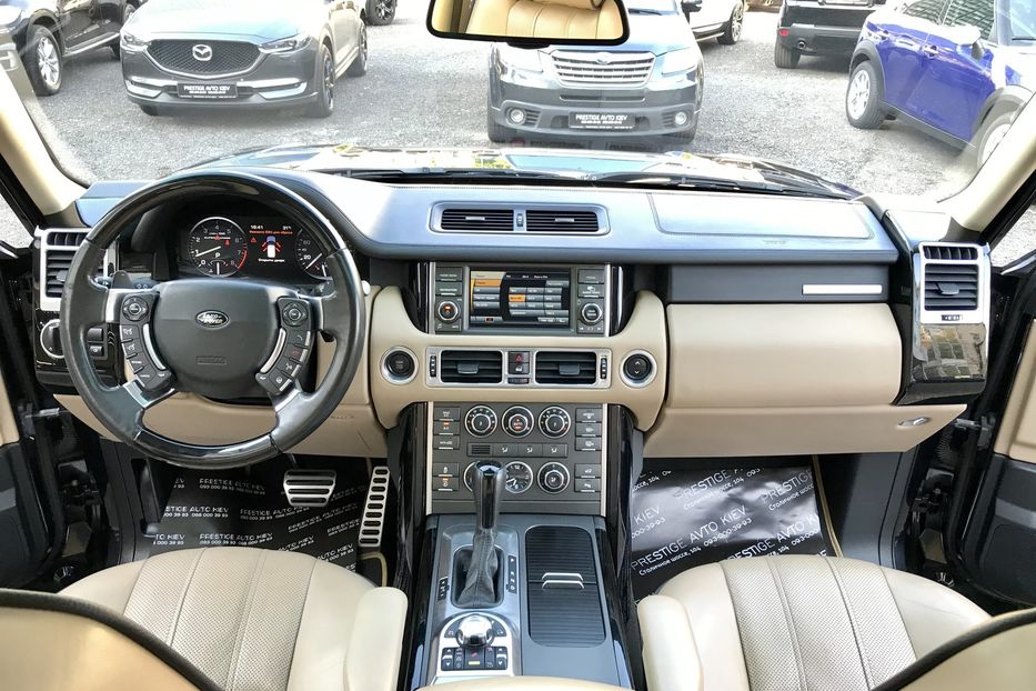 Продам Land Rover Range Rover 2011 года в Киеве