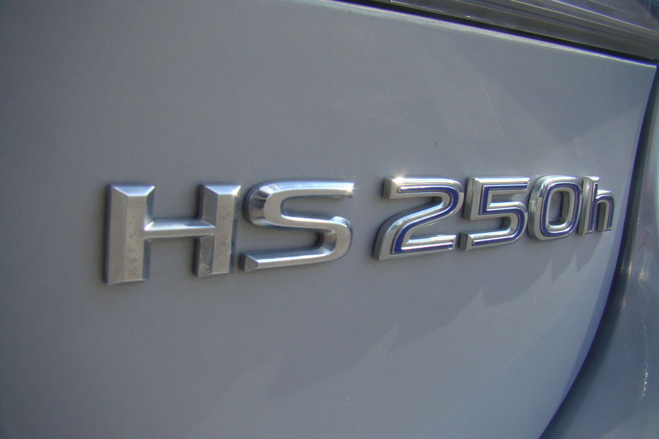 Продам Lexus HS 250 H 2010 года в Одессе