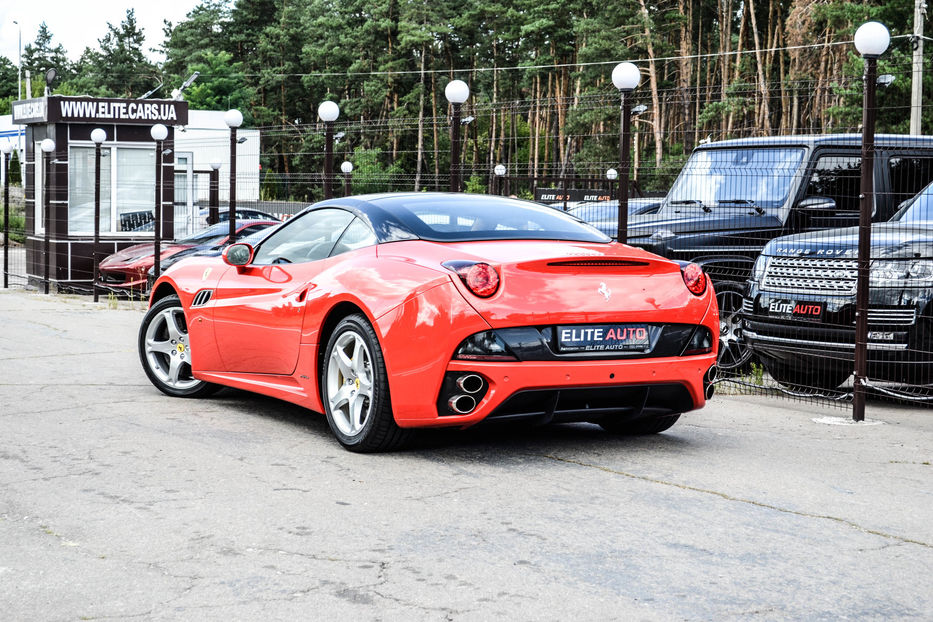 Продам Ferrari California 2013 года в Киеве