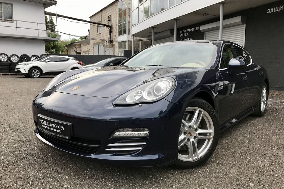 Продам Porsche Panamera 4S 2013 года в Киеве