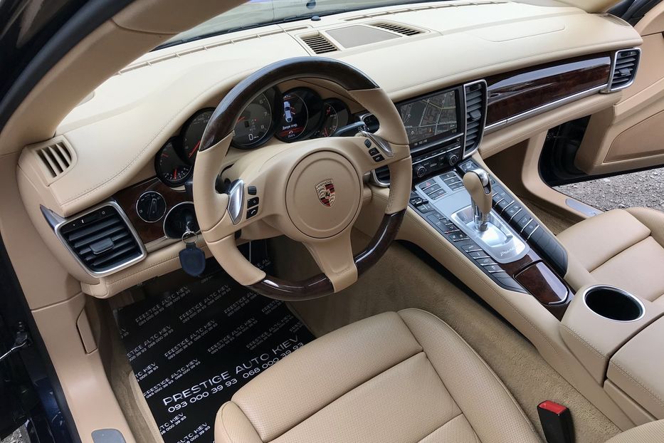 Продам Porsche Panamera 4S 2013 года в Киеве