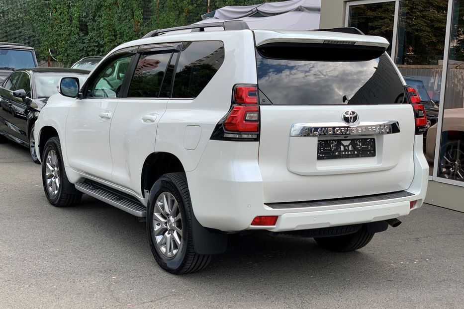 Продам Toyota Land Cruiser Prado PRESTIGE 2019 года в Киеве