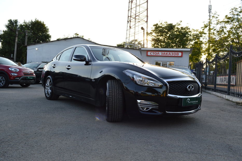 Продам Infiniti Q70 2015 года в Одессе