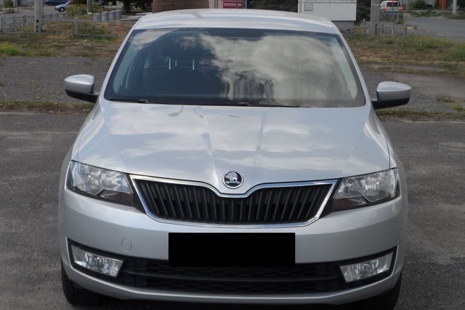 Продам Skoda Rapid 2015 года в Днепре