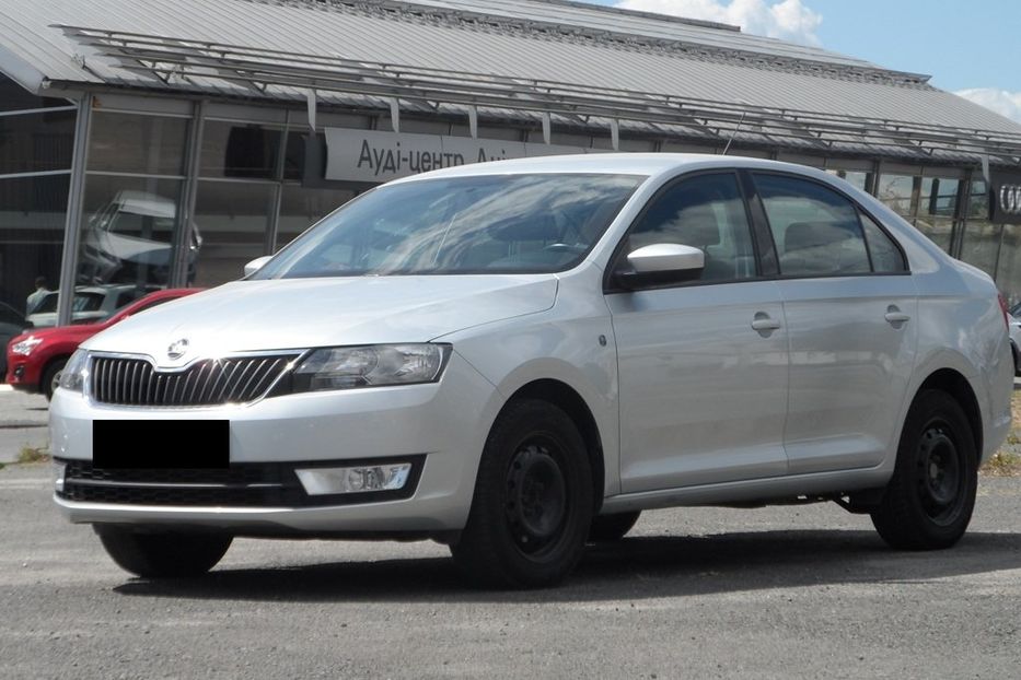 Продам Skoda Rapid 2015 года в Днепре