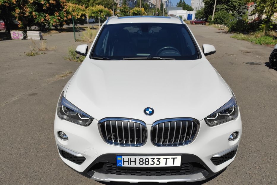 Продам BMW X1 XDRIVE 28i 2017 года в Одессе