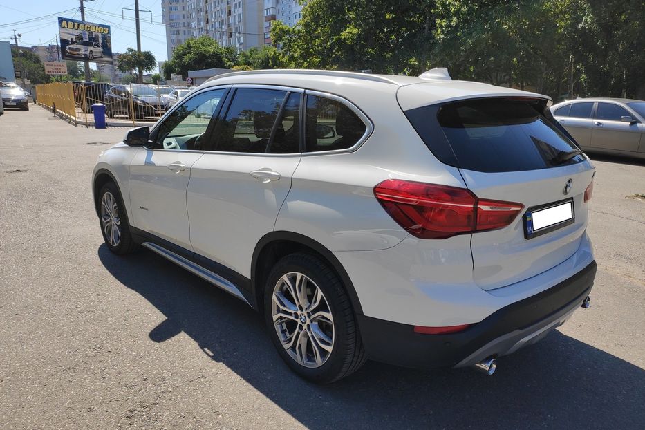 Продам BMW X1 XDRIVE 28i 2017 года в Одессе