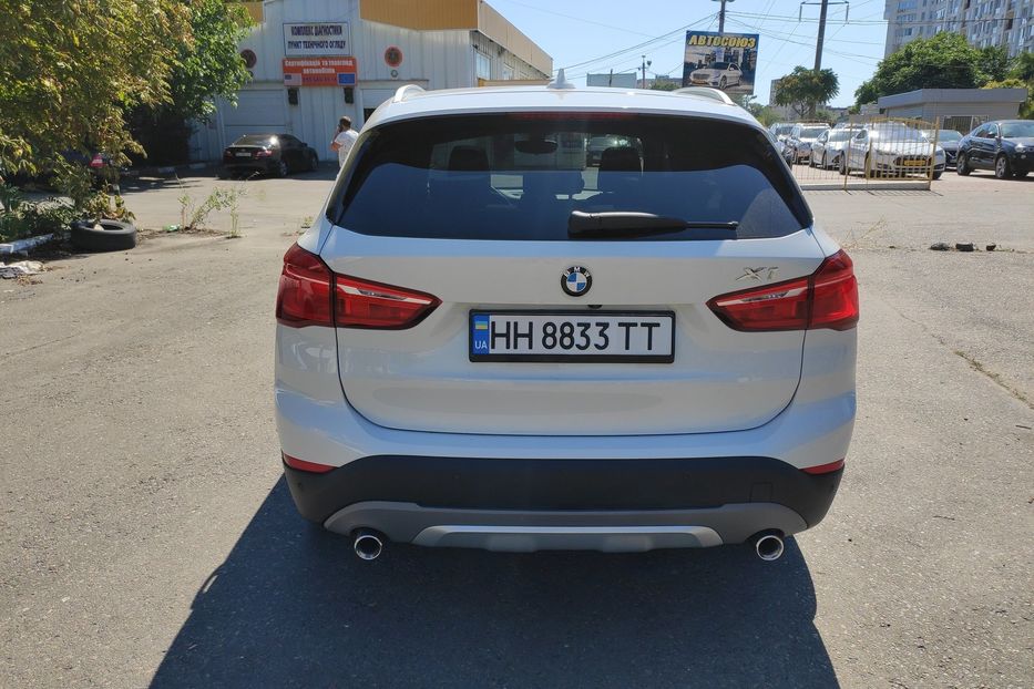 Продам BMW X1 XDRIVE 28i 2017 года в Одессе