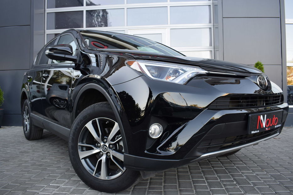 Продам Toyota Rav 4 2018 года в Одессе