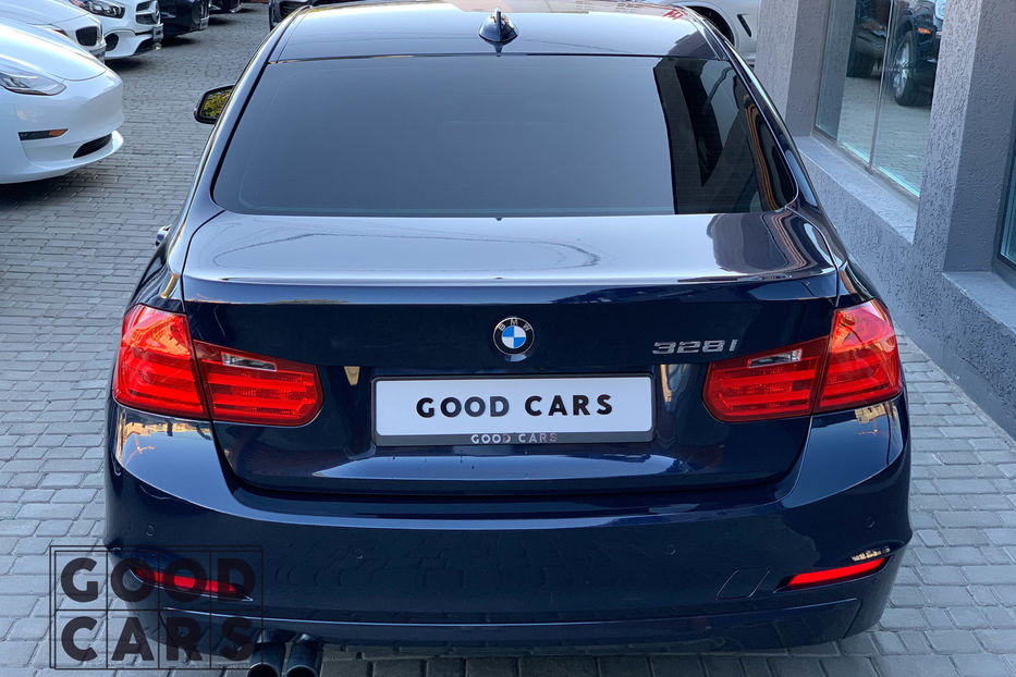 Продам BMW 328 i Premium 2012 года в Одессе