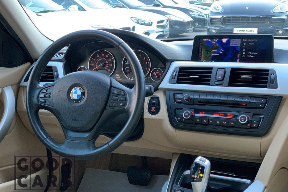 Продам BMW 328 i Premium 2012 года в Одессе