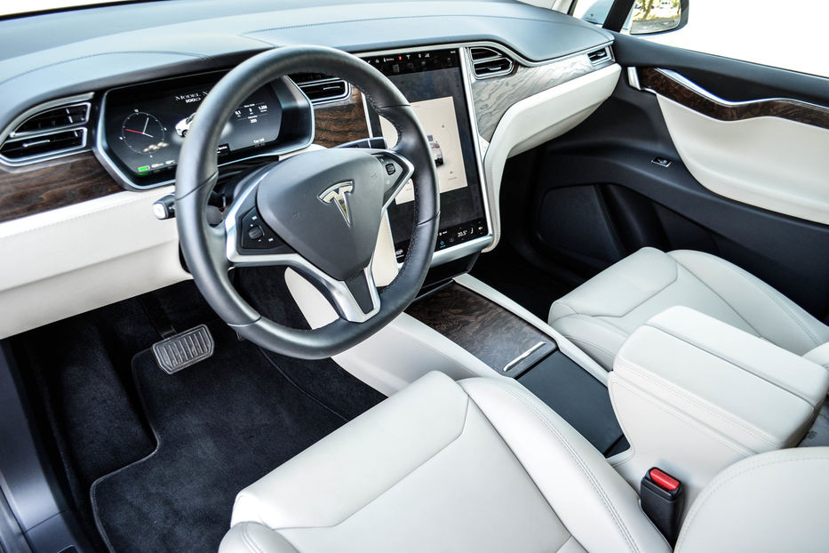 Продам Tesla Model X 100 D 2020 года в Киеве
