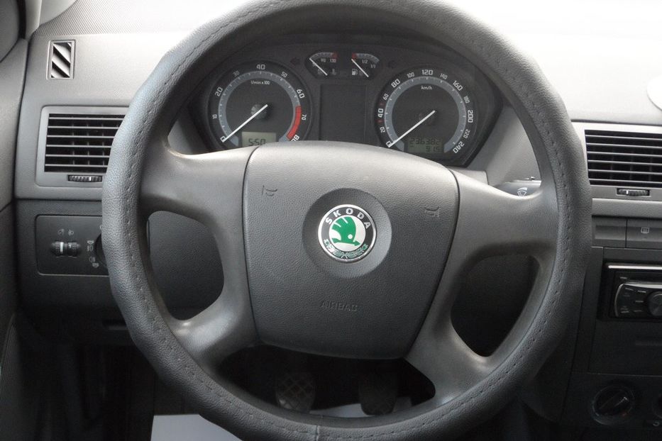 Продам Skoda Fabia 2005 года в Днепре