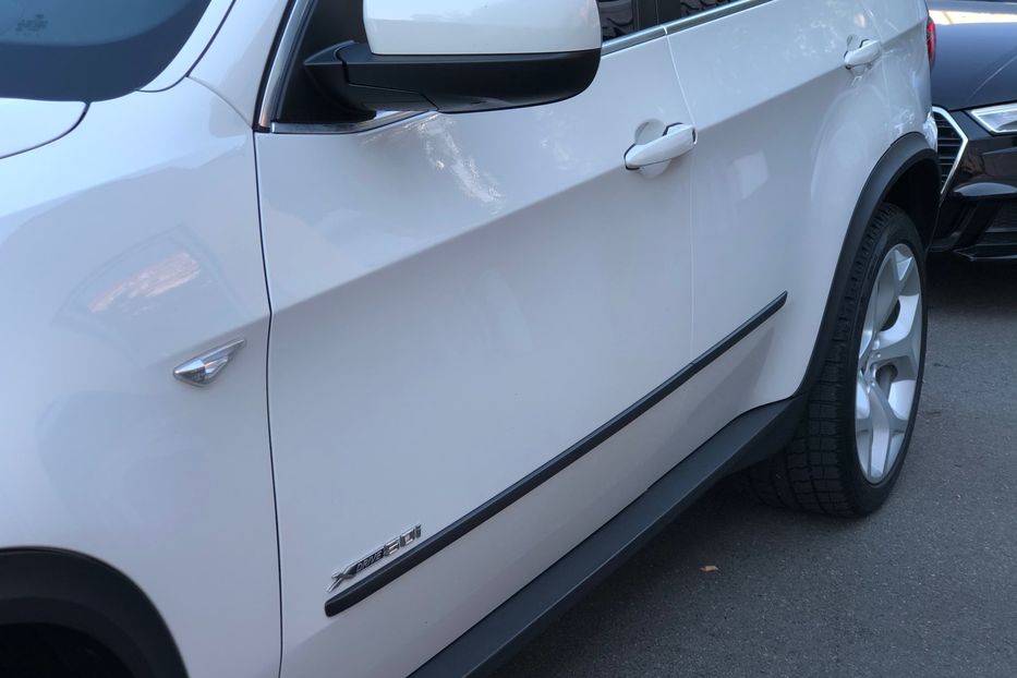 Продам BMW X5 Xdrive 50i 2011 года в Киеве