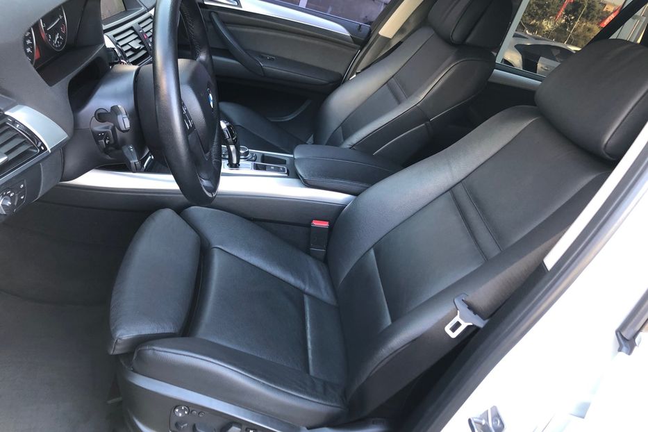 Продам BMW X5 Xdrive 50i 2011 года в Киеве